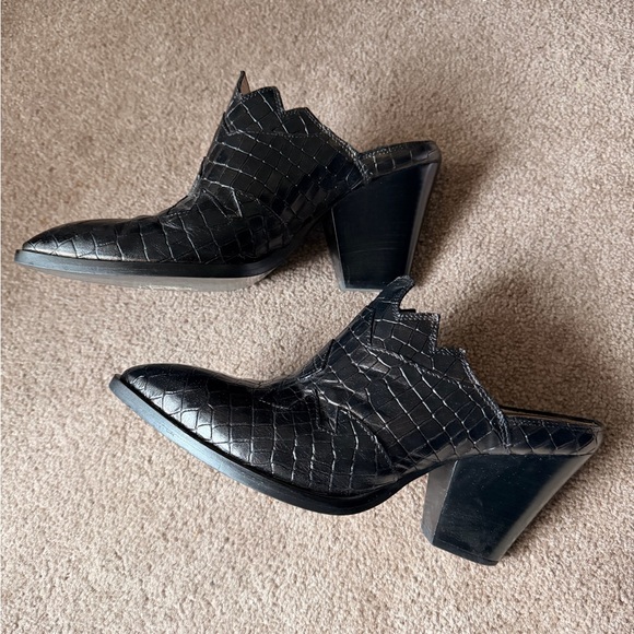 chiarini bologna Shoes - Chiarini Bologna Black Croc-Embossed Western Mule Booties